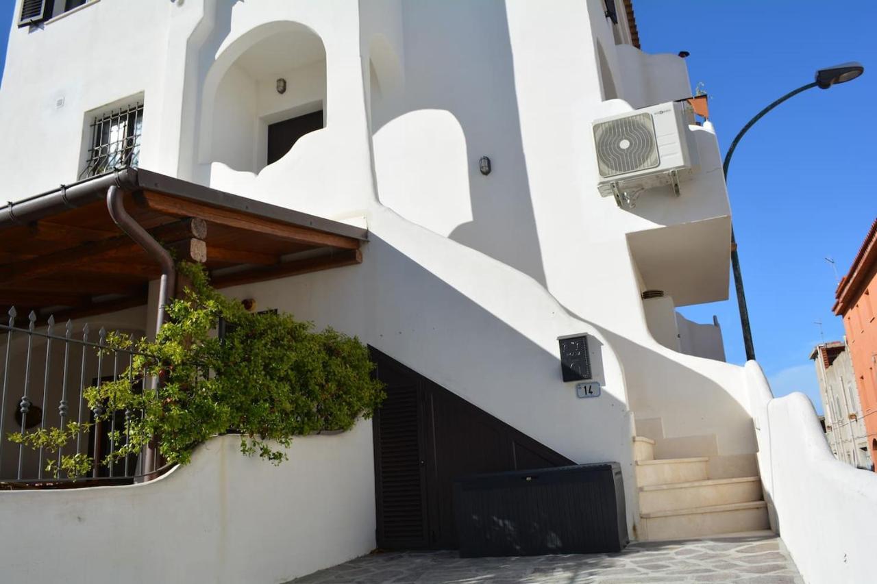 Casa Della Vespa Орозеи Экстерьер фото