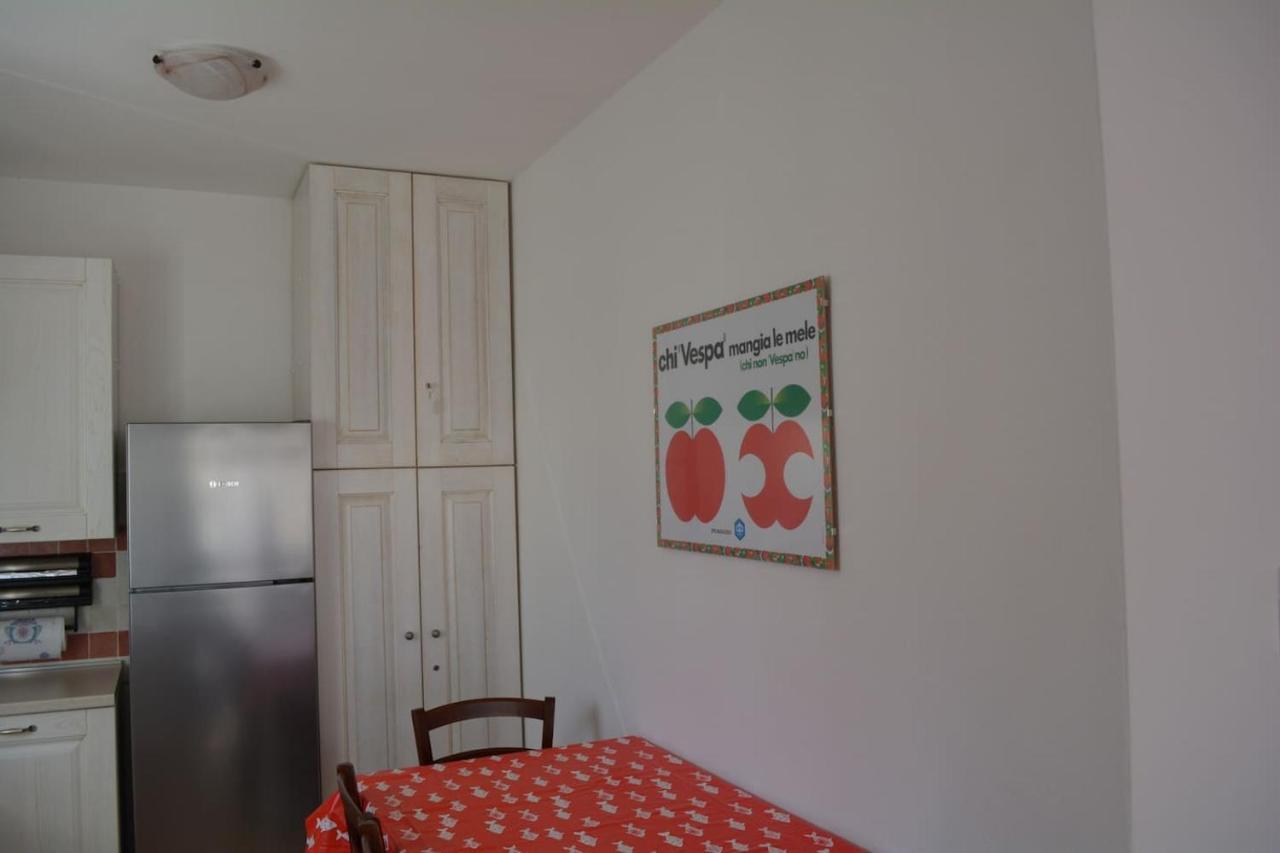 Casa Della Vespa Орозеи Экстерьер фото